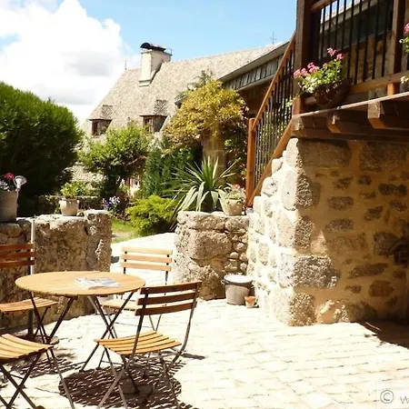 Gite 2/4 Pers, Piscine-wifi Calme, Nature * Omps