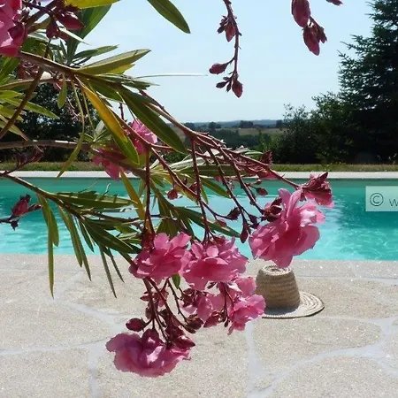 Gite 2/4 Pers, Piscine-wifi Calme, Nature Nyaraló